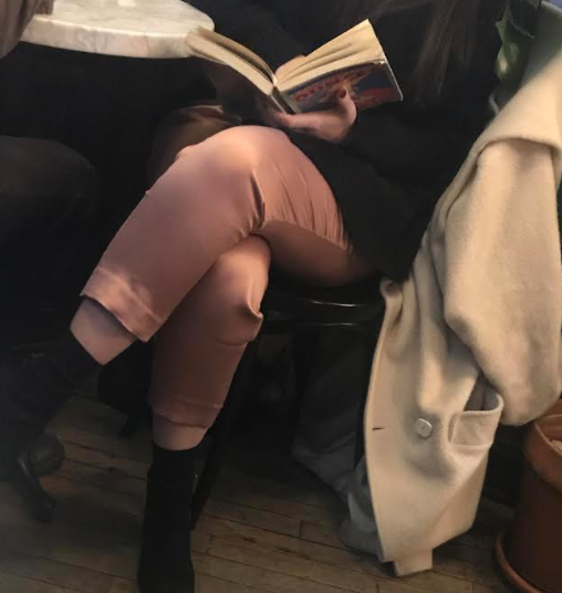 Women Who Read A Confederacy of Dunces in Public.